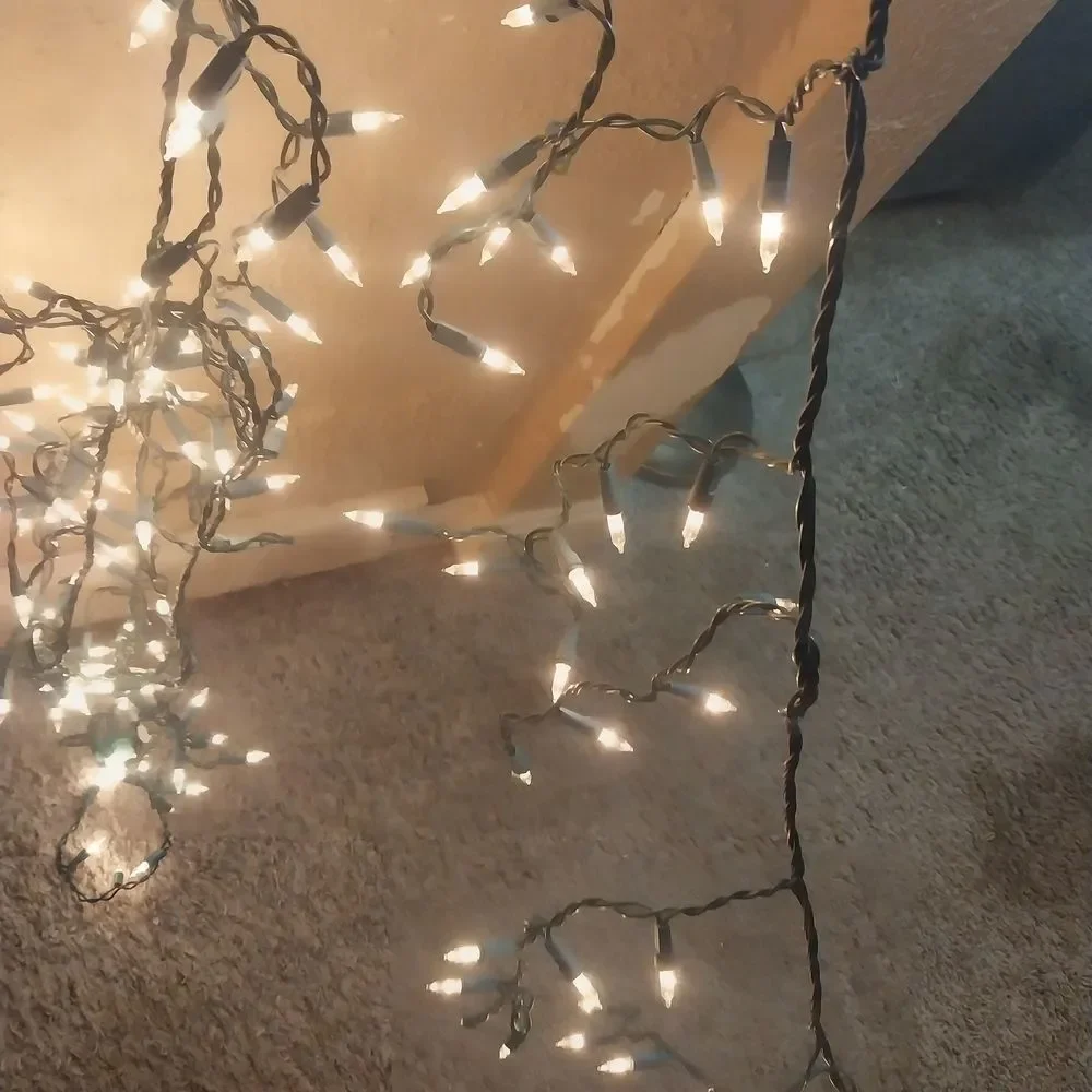Bright White Holiday Icicle String Lights. 150 Lights, 11 Feet